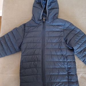 Amazon Essentials XS Youth blue puffer jacket